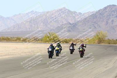 media/Apr-17-2022-CVMA (Sun) [[f474cfa795]]/Race 14 500 Supersport-350 Supersport (Holeshot)/